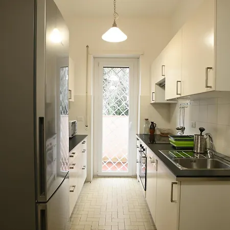 Vatican Firefly House Apartmán *
